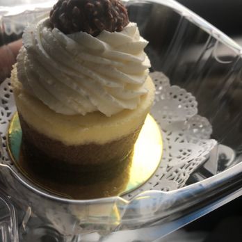 Baklovah Bakery - Hazelnut Cheesecake - Desserts Near Me - San Antonio, Texas