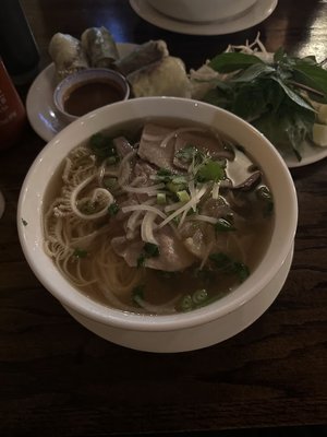 Le’s Vietnamese Restaurant by null