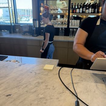 Enzo's Table - Employee hiding and refusing to offer her name - Specialty Food Near Me - Fresno, California