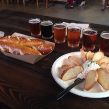 Honolulu Beerworks - Bavarian soft pretzel and smokin ahi dip - Brewpubs Near Me - Honolulu, Hawaii