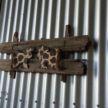 Barn Doors Cafe - Outdoor courtyard. - Coffee & Tea Near Me - Redfern, NSW