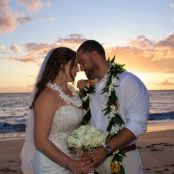 Affordable Barefoot Maui Wedding