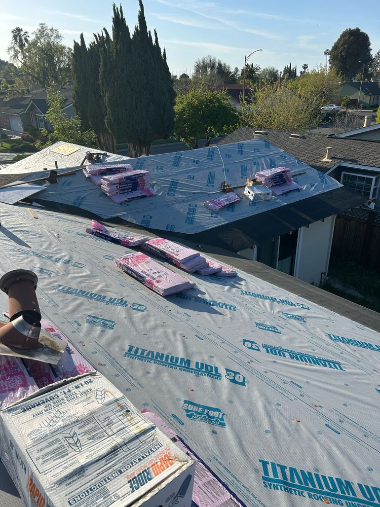 Slide of Universal Builders