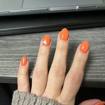 Mirage Nails - Mood changing nails - orange when cool.   Beautiful colors both war + cool AND during the change/transition - Nail Salons Near Me - Pleasant Hill, California