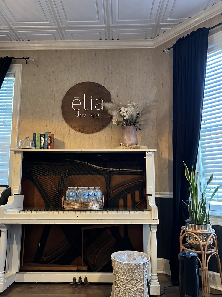 Ēlia Day Spa Logo