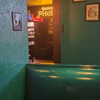 Florida Room - vending machine - Bars Near Me - Portland, Oregon Florida Room - vending machine - Bars Near Me - Portland, Oregon