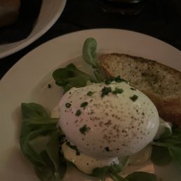 Eggs tout de Maison Eggs tout de Maison