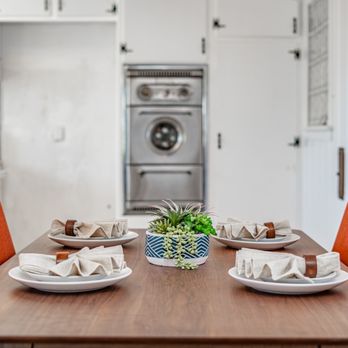 Luna Staging and Design - Interior Design Near Me - Whittier, California Luna Staging and Design - Interior Design Near Me - Whittier, California
