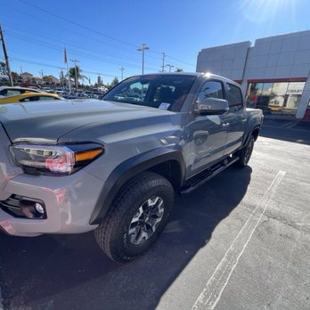 Temecula Valley Toyota - Car Dealers Near Me - Temecula, California