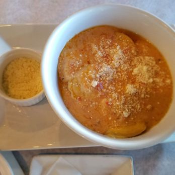 Los Tanitos - Spinach and Cheese Ravioli in pink sauce. - Argentine Near Me - Miami, Florida Los Tanitos - Spinach and Cheese Ravioli in pink sauce. - Argentine Near Me - Miami, Florida