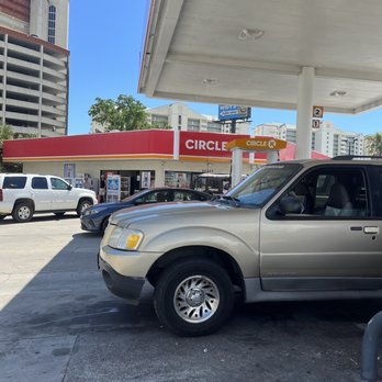 Circle K - Exterior - Convenience Stores Near Me - Panama City Beach, Florida