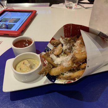 Gordon Ramsay Burger Las Vegas - Parmigiana Truffle Fries - Burgers Near Me - Las Vegas, Nevada Gordon Ramsay Burger Las Vegas - Parmigiana Truffle Fries - Burgers Near Me - Las Vegas, Nevada