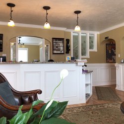 Williams Chiropractic Clinic - Lobby/waiting area