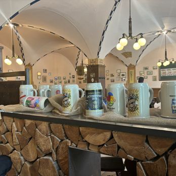 Hofbräukeller - Decor - Bavarian Near Me - Munich, BY Hofbräukeller - Decor - Bavarian Near Me - Munich, BY
