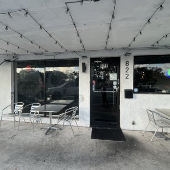 Don Lolo’s Restaurant - Cuban Near Me - Hallandale Beach, Florida