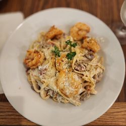 Jakobes Famous Foods - Shrimp carbaorna....delicious