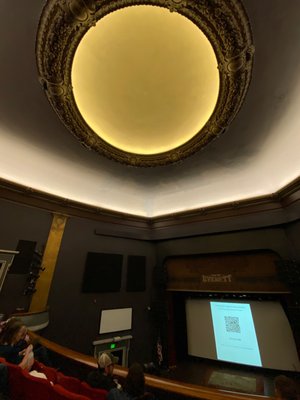 Historic Everett Theatre by null