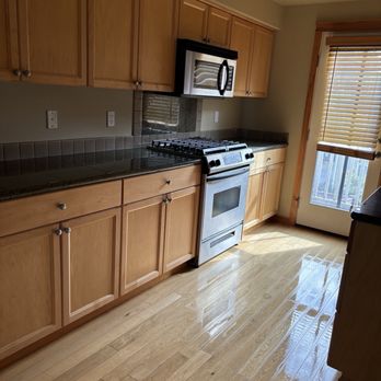 Maid For Seattle Cleaning Service - Kitchen - Home Cleaning Near Me Maid For Seattle Cleaning Service - Kitchen - Home Cleaning Near Me