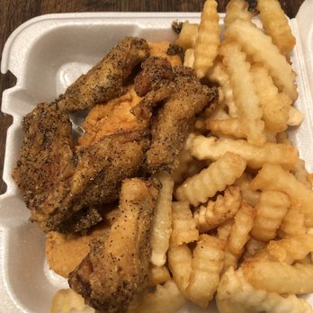 Craft Fry Wing - 6 wings, 2 tender meal - Chicken Wings Near Me - Tampa, Florida
