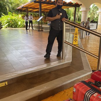 Hard Rock Hotel - Nasty staff - Hotels Near Me - Puerto Aventuras, ROO