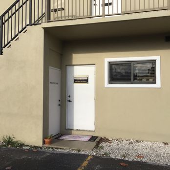 Pinecrest Counseling - Back entrance - Life Coach Near Me - Miami, Florida Pinecrest Counseling - Back entrance - Life Coach Near Me - Miami, Florida
