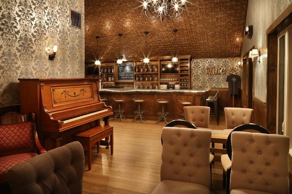 Sidecar Tasting Room by null