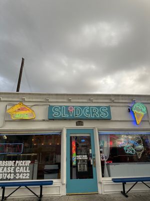 Sliders Bakery and Ice Cream Factory by null