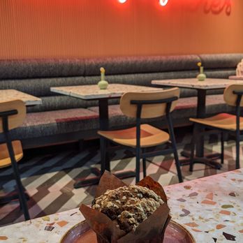 Parakeet Cafe - Brentwood - Banana Oat Muffin w/ Maple Glaze - Breakfast & Brunch Near Me - Los Angeles, California