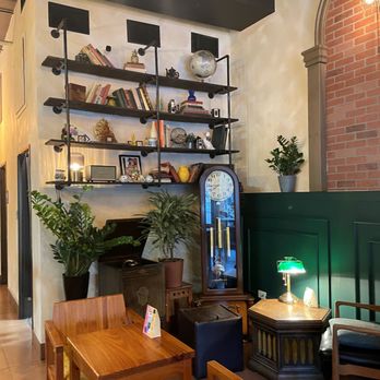 Nostalgic Cafe - Charming décor. - Coffee & Tea Near Me - Pasadena, California
