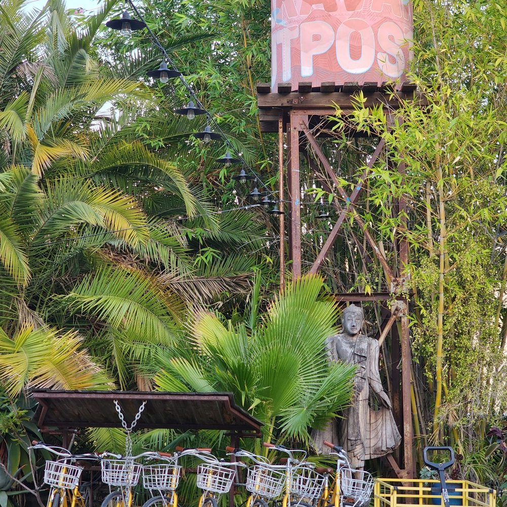 Caravan Outpost - Hotels Near Me - Ojai, California