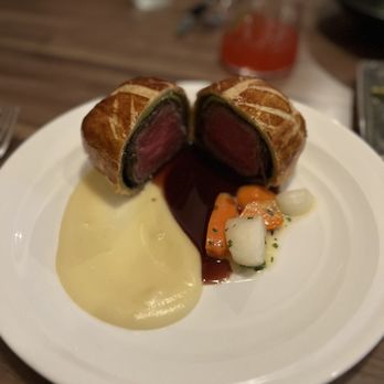 Ramsay's Kitchen - Beef Wellington - New American Near Me - Naperville, Illinois Ramsay's Kitchen - Beef Wellington - New American Near Me - Naperville, Illinois