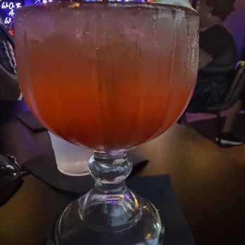 Parrots Bar and Grille - Middle finger - Tacos Near Me - Detroit, Michigan Parrots Bar and Grille - Middle finger - Tacos Near Me - Detroit, Michigan