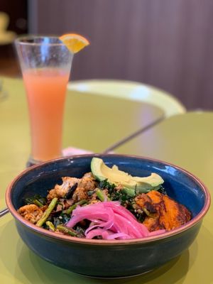 Snooze, an A.M. Eatery by null