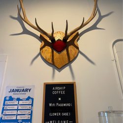 Airship Coffee - Interior decor.