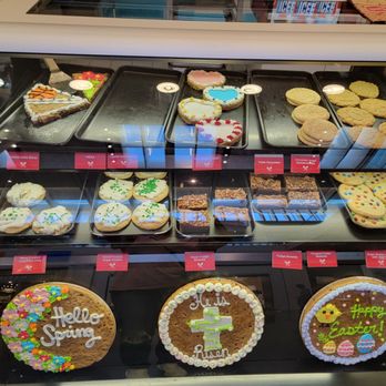 Mrs Fields - Dallas - Bakeries Near Me - Dallas, Texas Mrs Fields - Dallas - Bakeries Near Me - Dallas, Texas