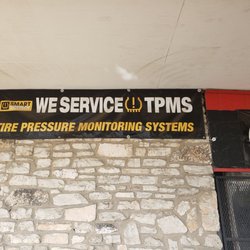 Blackie's Tires