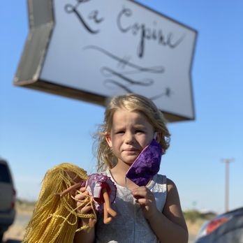 La Copine - Lola waiting for our meal. - New American Near Me - Yucca Valley, California