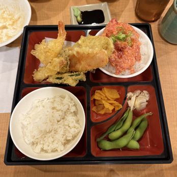 Spicy Ahi & BBQ - spicy ahi + shrimp & vegetable tempura - Barbeque Near Me - Pearl City, Hawaii Spicy Ahi & BBQ - spicy ahi + shrimp & vegetable tempura - Barbeque Near Me - Pearl City, Hawaii