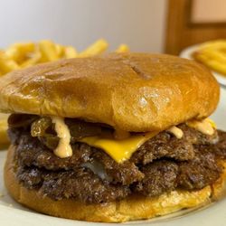 JT's Pub and Grub - JTS DOUBLE SMASH BURGER