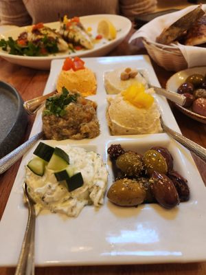 Meli Estiatorio by null