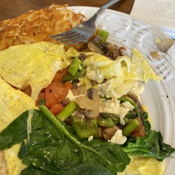 Huntley's Place - Veggie Omelette - Breakfast & Brunch Near Me - Virginia Beach, Virginia Huntley's Place - Veggie Omelette - Breakfast & Brunch Near Me - Virginia Beach, Virginia