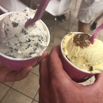 Baskin-Robbins - Chocolate chip and gold medal ribbon - Ice Cream & Frozen Yogurt Near Me - Surprise, Arizona