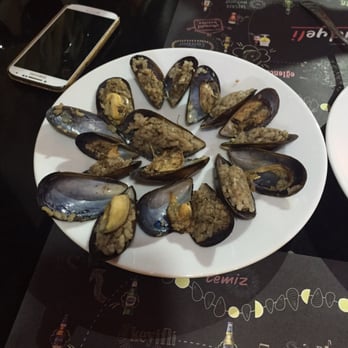 Midyeli - Stuffed mussel - Seafood Near Me - İzmir, 35 Midyeli - Stuffed mussel - Seafood Near Me - İzmir, 35