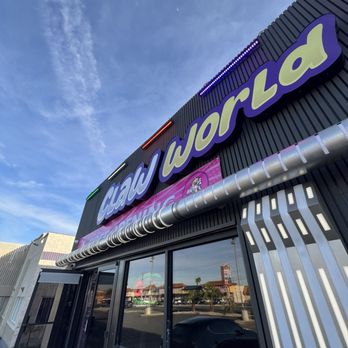 Claw World - Exterior looking epic! - Arcades Near Me - Las Vegas, Nevada