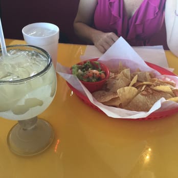 Fuzzy's Taco Shop - Chips & guacamole w/ a margarita - Mexican Near Me - Carrollton, Texas