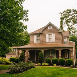 McCallum Place Eating Disorder Center