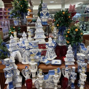 Dillard's - Christmas dishes and decor - Department Stores Near Me - Memphis, Tennessee