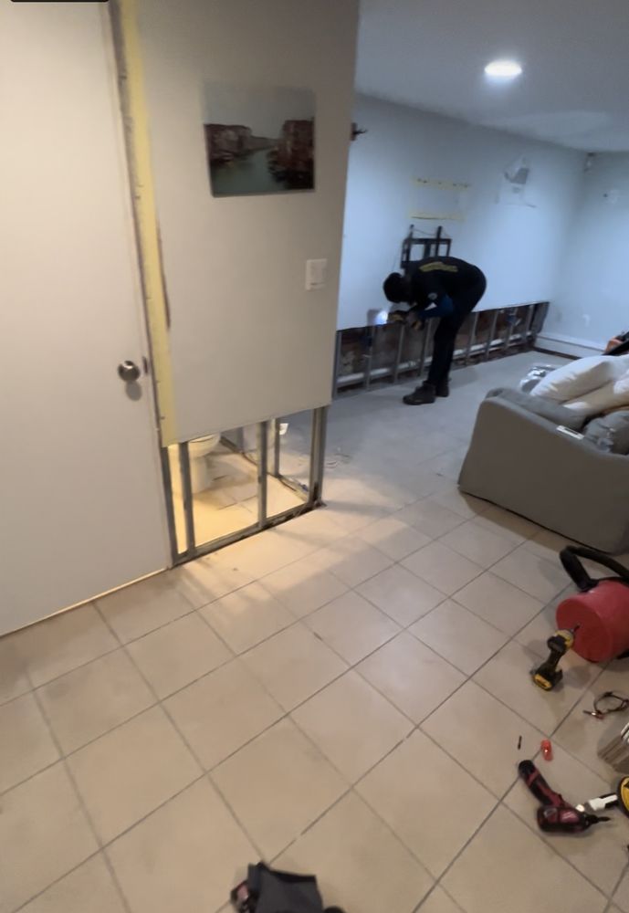 Slide of RB Construction & Design