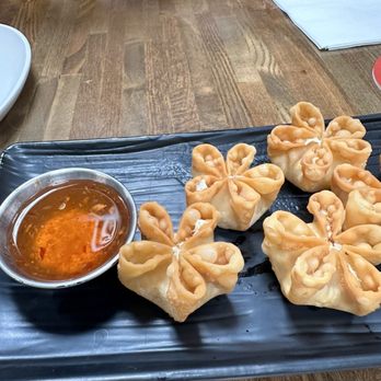 Le Thai - Rangoon - Thai Near Me - Las Vegas, Nevada