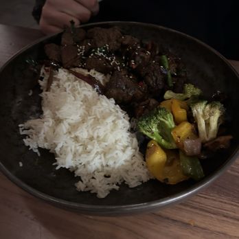 Island Dining Room - Mongolian beef - Asian Fusion Near Me - Orlando, Florida Island Dining Room - Mongolian beef - Asian Fusion Near Me - Orlando, Florida